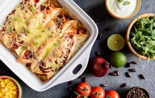 Πώς να ξεπαγώσετε και να ζεστάνετε κατεψυγμένα Enchiladas